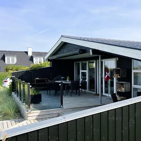 Carlene - 350m From The Sea By Interhome *